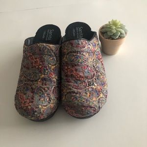 Danita Danish design vegan clogg size 6.5